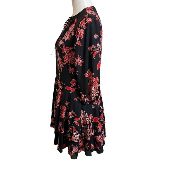 Welcome to my closet! - Picture 7 of 11